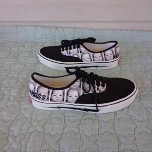 Brand New customs made Vans Sz 8 for women's
